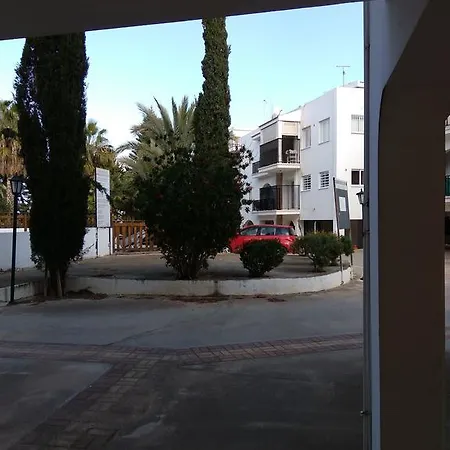 Protaras Blue Sea * باراليمني
